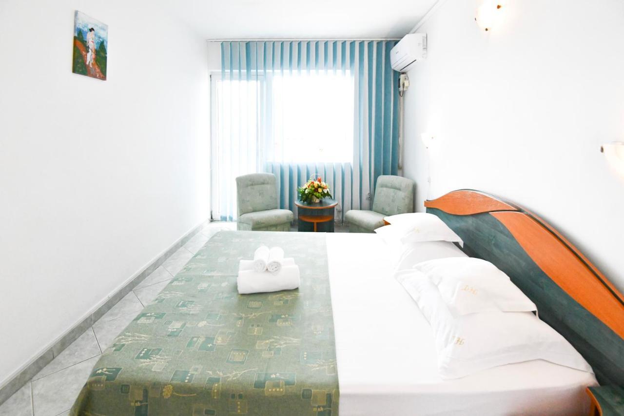 Complex Tismana 3* All Inclusive Юпитер Екстериор снимка