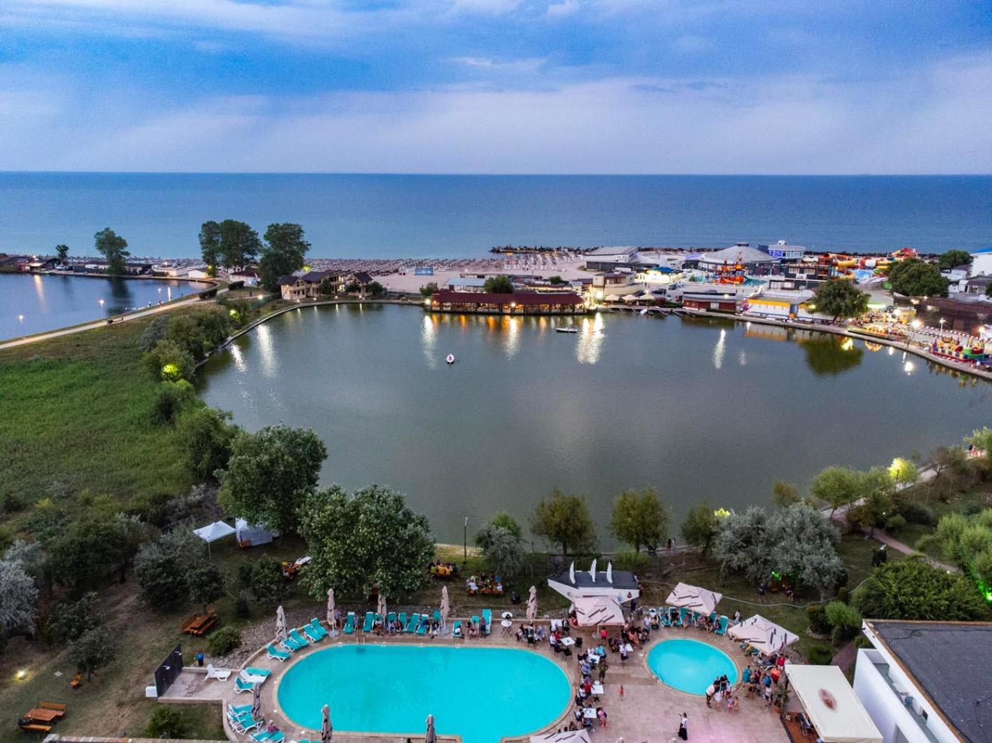 Complex Tismana 3* All Inclusive Юпитер Екстериор снимка