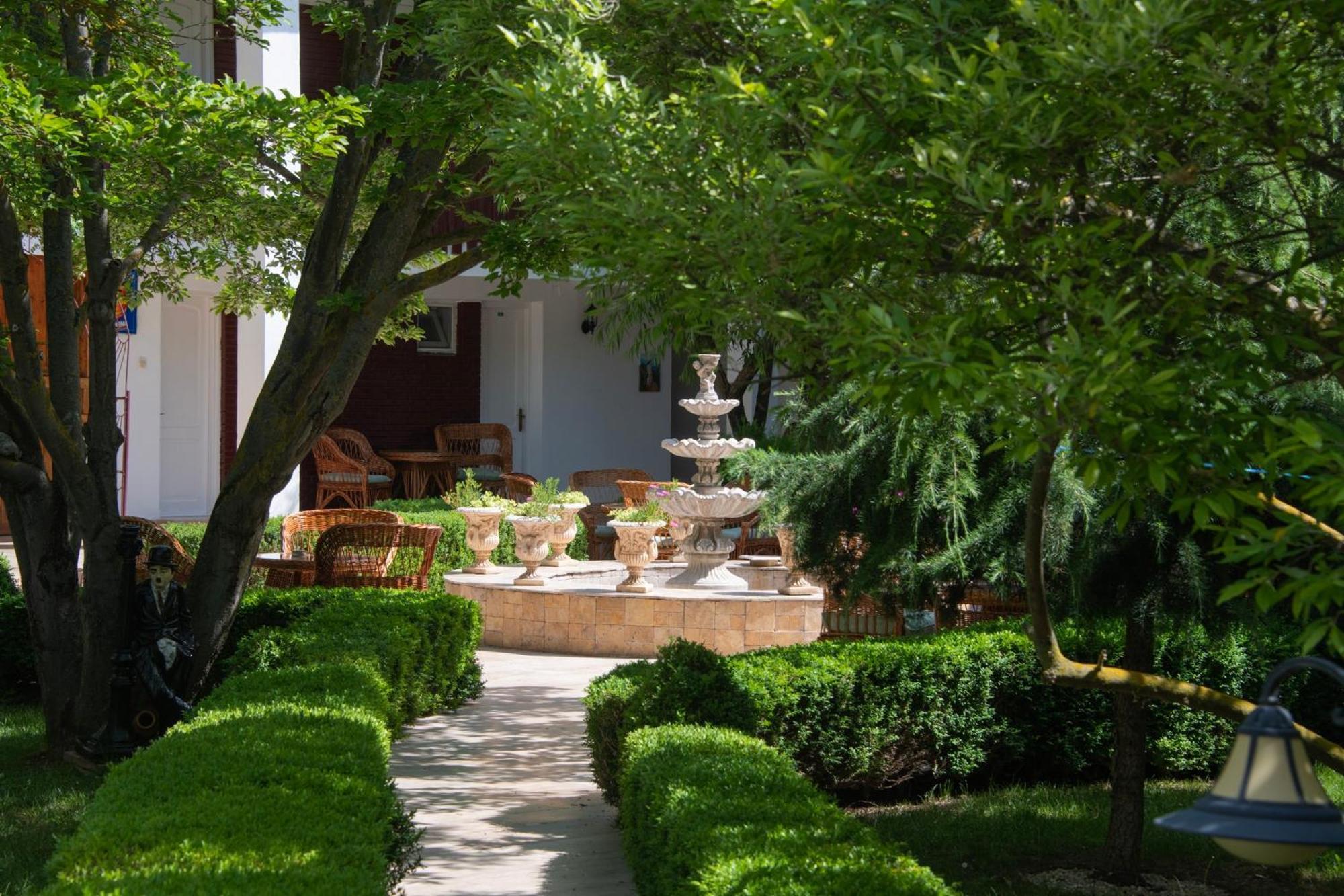 Complex Tismana 3* All Inclusive Юпитер Екстериор снимка